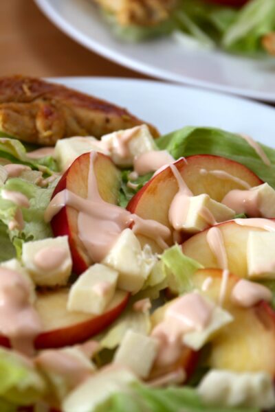 Pouletsalat mit Pfirsich und Mozzarella